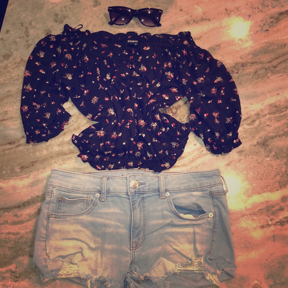 EXPRESS Midriff Floral Shirt